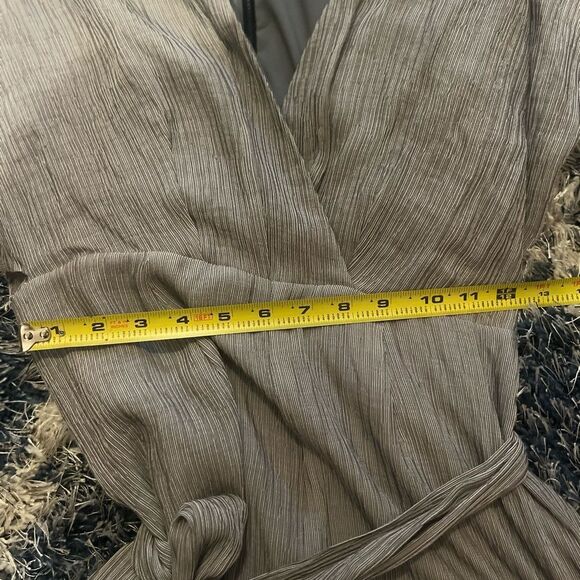 Keepsake jumpsuit with flutter sleeves in a textured gray fabric, size Small - Picture 7 of 14